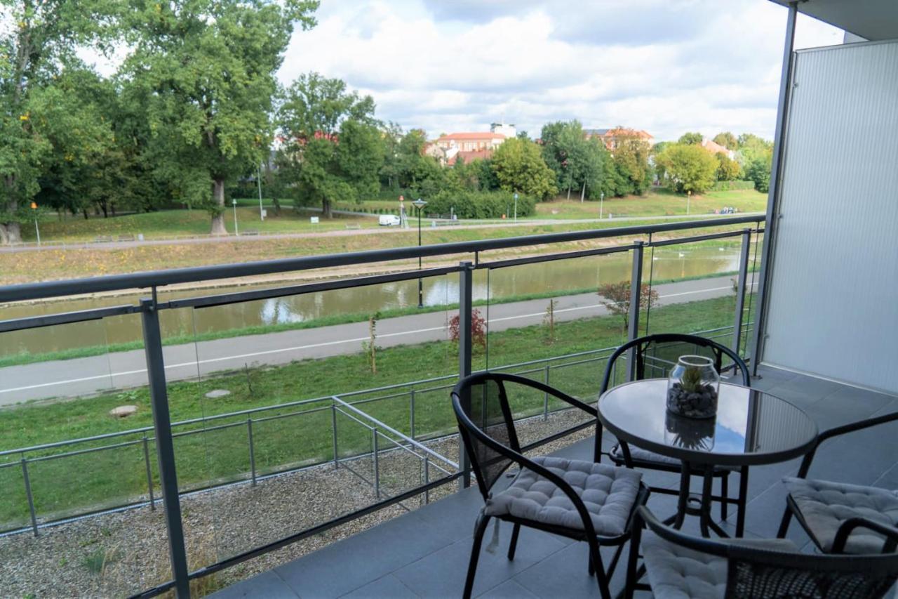 Capital Towers - Apartament Green Z Widokiem Na Rzeke Rzeszow Exterior photo